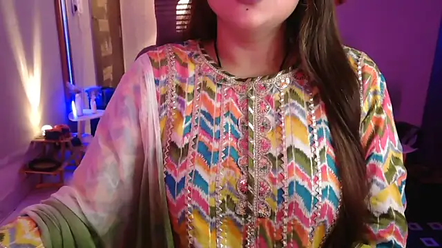 Snapshot of Mitikaa chatting on 04/02/26, 12:58 Mitikaa online show from 04/02/26, 12:58