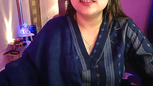 Snapshot of Mitikaa chatting on 05/09/26, 01:27 Mitikaa online show from 05/09/26, 01:27