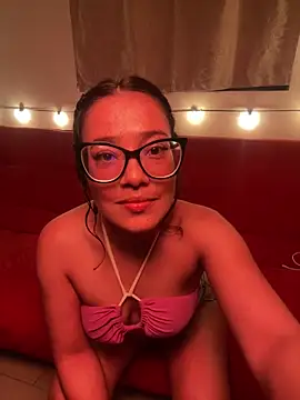 MadameNat online show from 02/02/25, 04:15