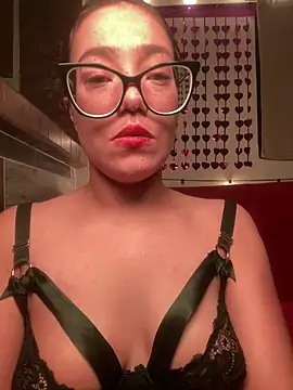 MadameNat online show from 03/01/25, 07:30