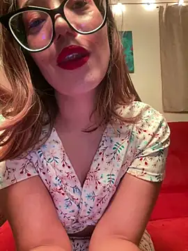 MadameNat online show from 03/18/25, 08:03