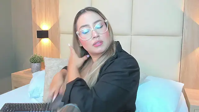 antonella cutie  online show from 12/04/25, 12:14