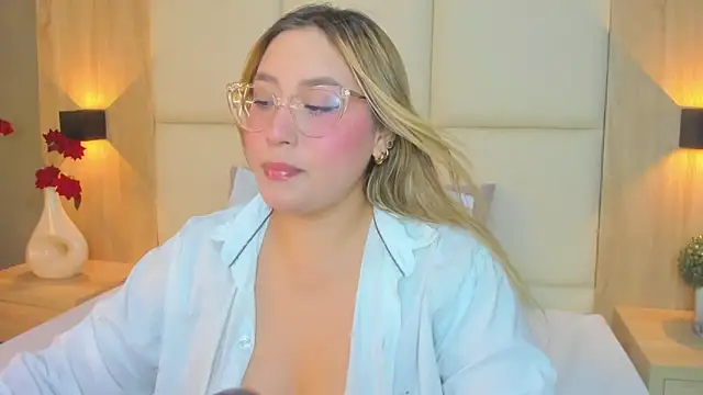 antonella cutie  online show from 04/24/26, 12:18
