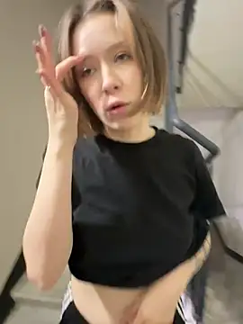 Snapshot of Alexandria_Balenciaga chatting on 02/23/25, 06:12 Alexandria Balenciaga online show from 02/23/25, 06:12