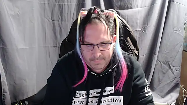 Snapshot of Streamlove77 chatting on 02/11/25, 01:51 Streamlove77 online show from 02/11/25, 01:51