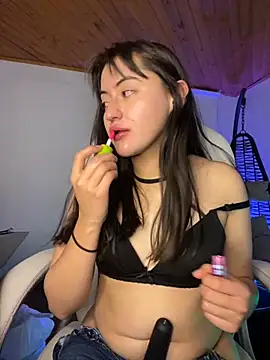 Snapshot of Camila_pinkk chatting on 11/07/25, 05:24 Camila pinkk online show from 11/07/25, 05:24