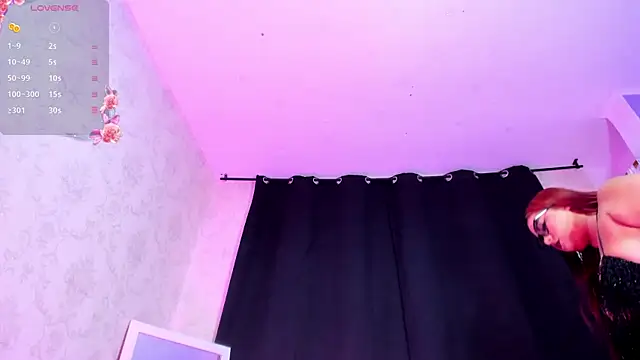 NAHIARA LEE online show from 09/17/25, 11:56