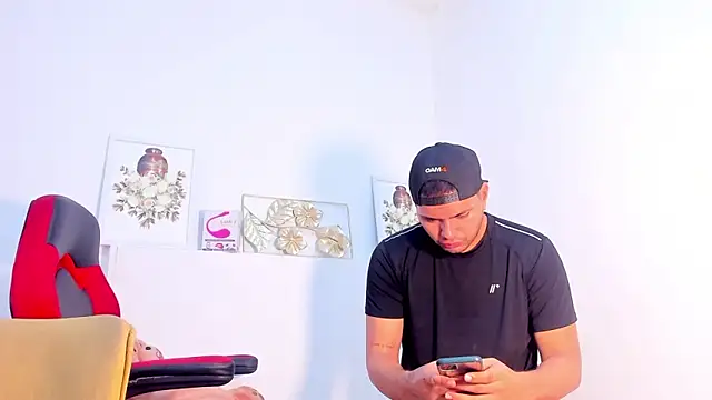 EnriquevillaF online show from 01/25/25, 03:41
