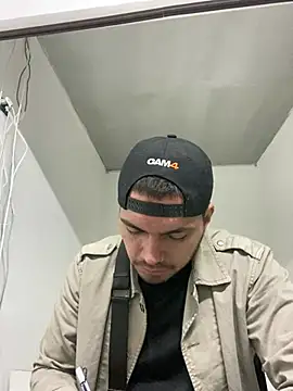 EnriquevillaF online show from 01/31/25, 01:33