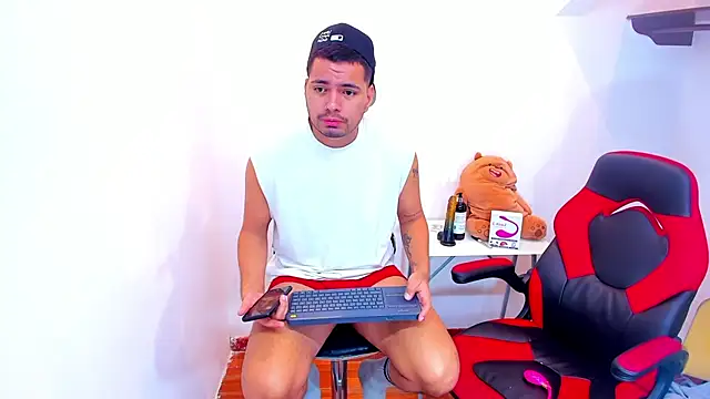 EnriquevillaF online show from 02/05/25, 02:48