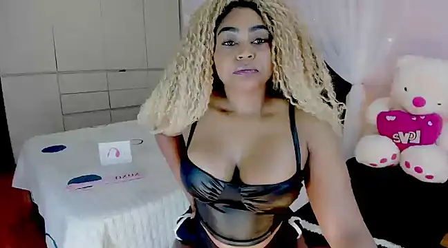Aliana Ross online show from 02/03/25, 04:10