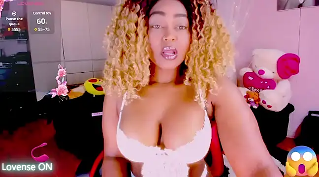 Aliana Ross online show from 03/11/25, 08:09