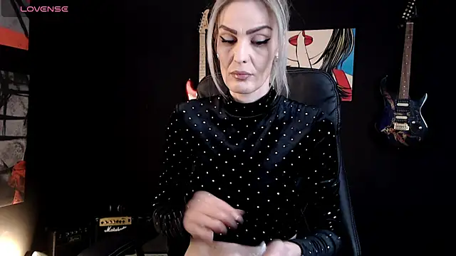 AshlineKatte online show from 03/20/25, 06:20