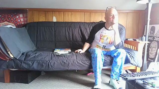 fractal74 online show from 01/19/25, 09:13