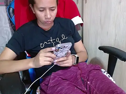 Snapshot of Danielagomez33 chatting on 05/28/26, 11:46 Danielagomez33 online show from 05/28/26, 11:46