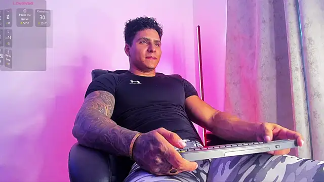 Maximoscott online show from 02/26/25, 05:50