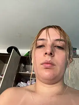 Snapshot of Blue_Angell chatting on 09/26/25, 07:51 Blue Angell online show from 09/26/25, 07:51