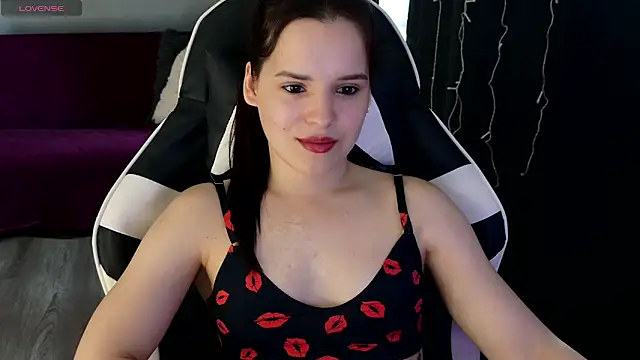 Harleen Moore online show from 06/11/26, 05:16