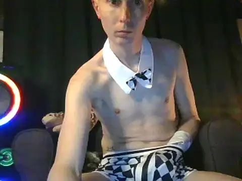 Snapshot of Slytherin-Boy009 chatting on 01/07/25, 08:31 Slytherin-Boy009 online show from 01/07/25, 08:31