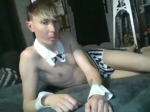 Snapshot of Slytherin-Boy009 chatting on 01/12/25, 05:33 Slytherin-Boy009 online show from 01/12/25, 05:33