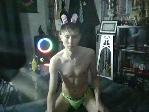 Snapshot of Slytherin-Boy009 chatting on 01/12/25, 08:36 Slytherin-Boy009 online show from 01/12/25, 08:36