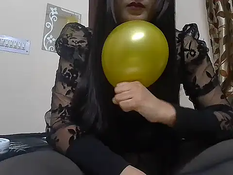 karishma kappur online show from 01/21/25, 02:26