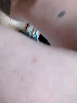 Snapshot of jayjay198080 chatting on 02/11/25, 12:28 jayjay198080 online show from 02/11/25, 12:28