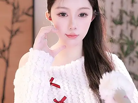 Summer-Momo online show from 03/01/25, 05:42