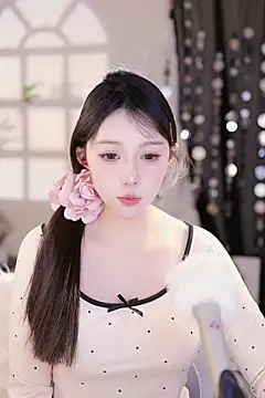 Summer-Momo online show from 03/22/25, 12:35