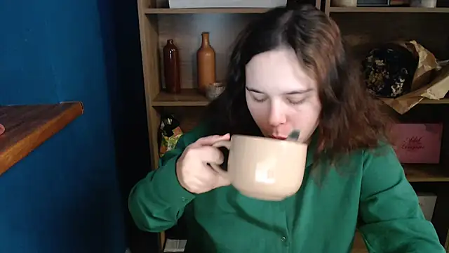 mini girly online show from 10/20/25, 11:21