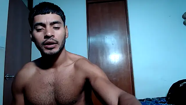 HOTLATINO2025 online show from 05/11/26, 04:04