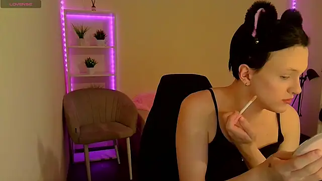 DianaRadrigo online show from 01/22/25, 12:17