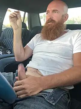 Snapshot of 32XRedBeard chatting on 03/03/25, 12:16 32XRedBeard online show from 03/03/25, 12:16