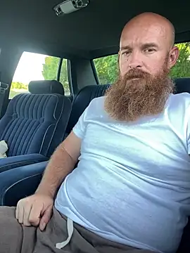 Snapshot of 32XRedBeard chatting on 03/22/25, 10:59 32XRedBeard online show from 03/22/25, 10:59