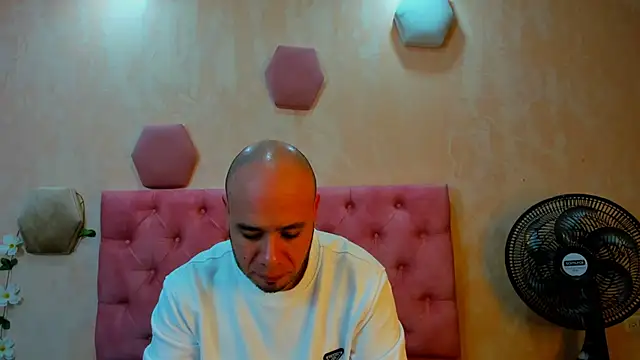 jacob lewitt online show from 03/03/25, 09:05