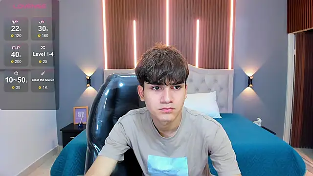 Tommy18   online show from 09/24/25, 03:32