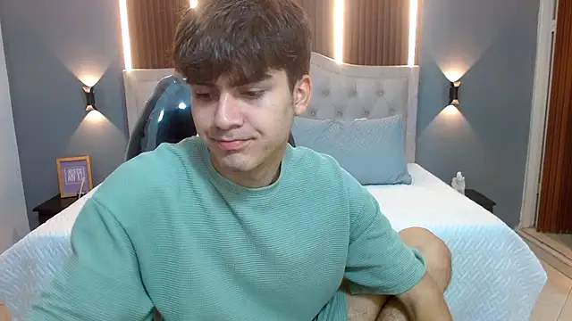 Tommy18   online show from 09/26/25, 03:32