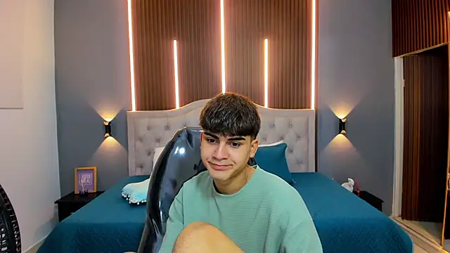 Tommy18   online show from 10/07/25, 03:25