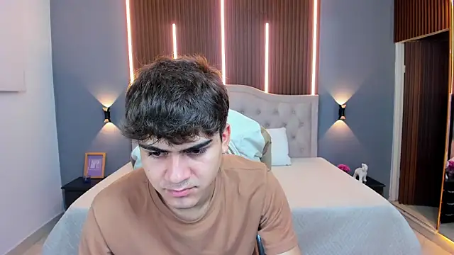 Tommy18   online show from 11/19/25, 03:28