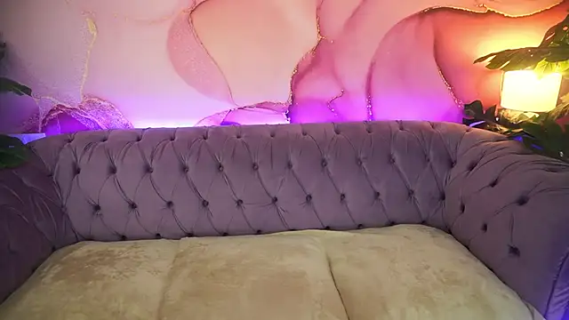 Snapshot of ArielGemme chatting on 11/15/25, 01:51 ArielGemme online show from 11/15/25, 01:51