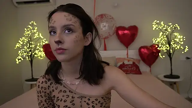 Snapshot of AnnaElys chatting on 02/18/25, 09:31 AnnaElys online show from 02/18/25, 09:31