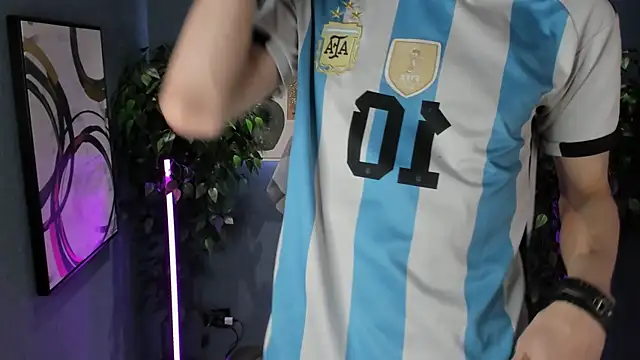 John Weasley online show from 09/23/25, 08:06