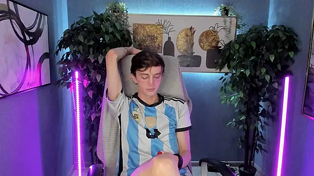 Snapshot of John_Weasley chatting on 11/01/25, 02:52 John Weasley online show from 11/01/25, 02:52