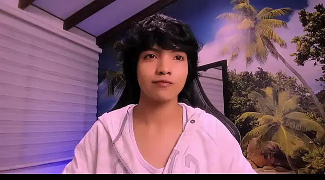 AllanYong18 online show from 01/23/25, 12:57