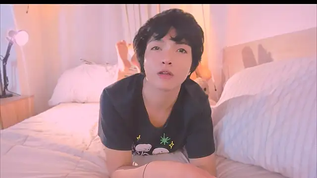 AllanYong18 online show from 11/20/25, 08:58