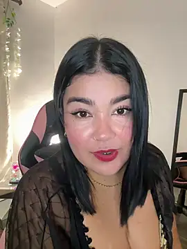 Snapshot of karla_hotgirl chatting on 02/06/26, 01:10 karla hotgirl online show from 02/06/26, 01:10