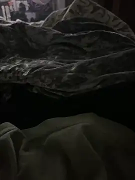 Snapshot of BCFZD chatting on 09/27/25, 03:22 BCFZD online show from 09/27/25, 03:22