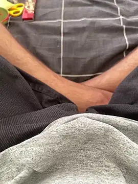 Snapshot of BCFZD chatting on 10/17/25, 03:14 BCFZD online show from 10/17/25, 03:14