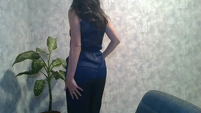 Snapshot of LissaBlossom chatting on 09/15/25, 03:28 LissaBlossom online show from 09/15/25, 03:28