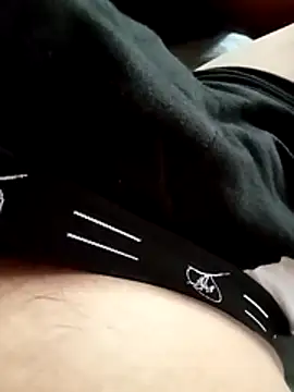 Snapshot of aiandru chatting on 11/14/25, 06:34 aiandru online show from 11/14/25, 06:34